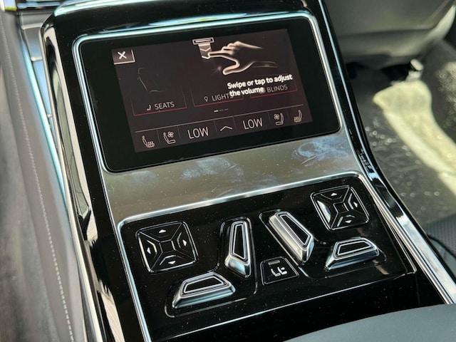 2024 Audi S8 Base - Photo 29
