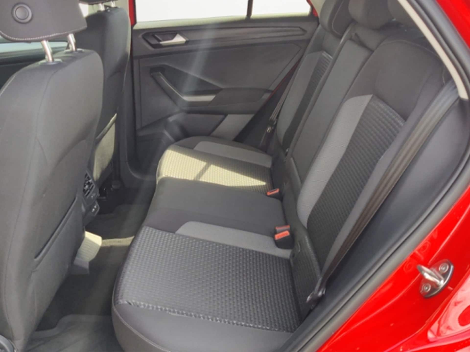 Volkswagen T-Roc Active