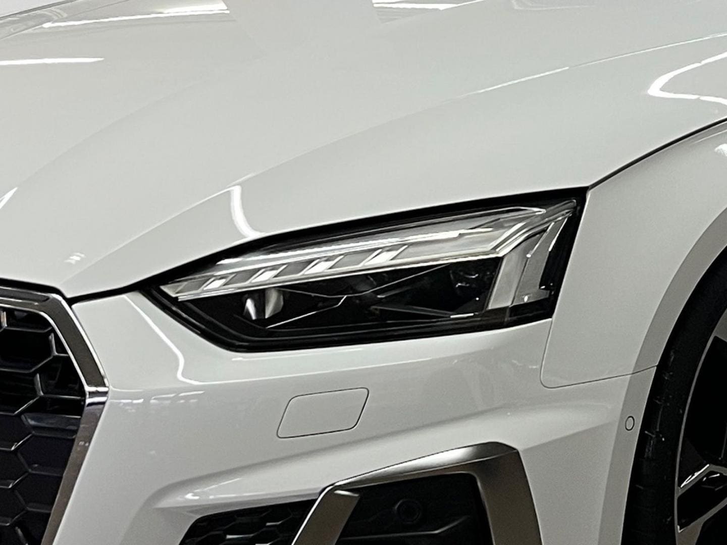 Bild über Audi A5 Cabriolet S line 45 TFSI quattro S tronic - für weitere Informationen kontaktieren Sie den Audi Partner