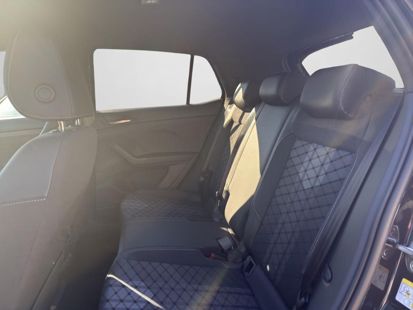 Volkswagen T-Cross – Bild 14
