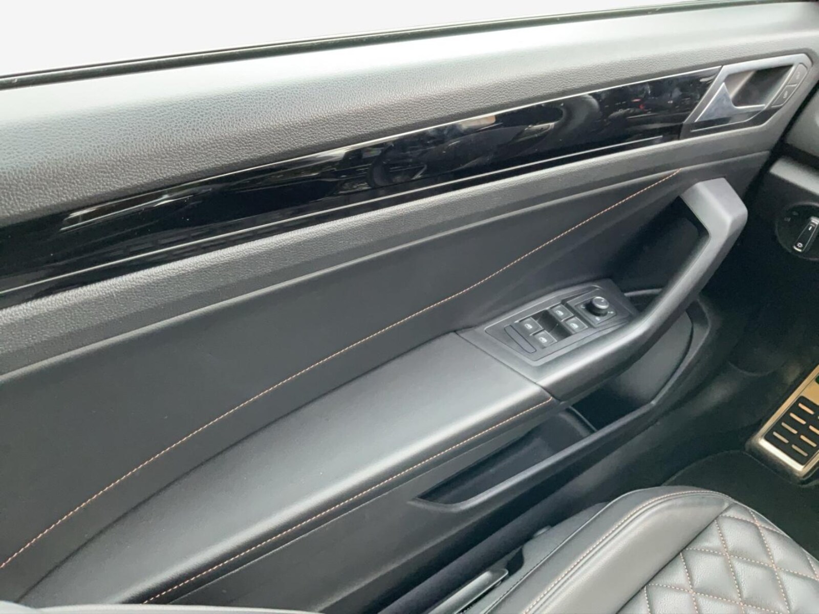 Volkswagen T-Roc Cabriolet – Bild 10