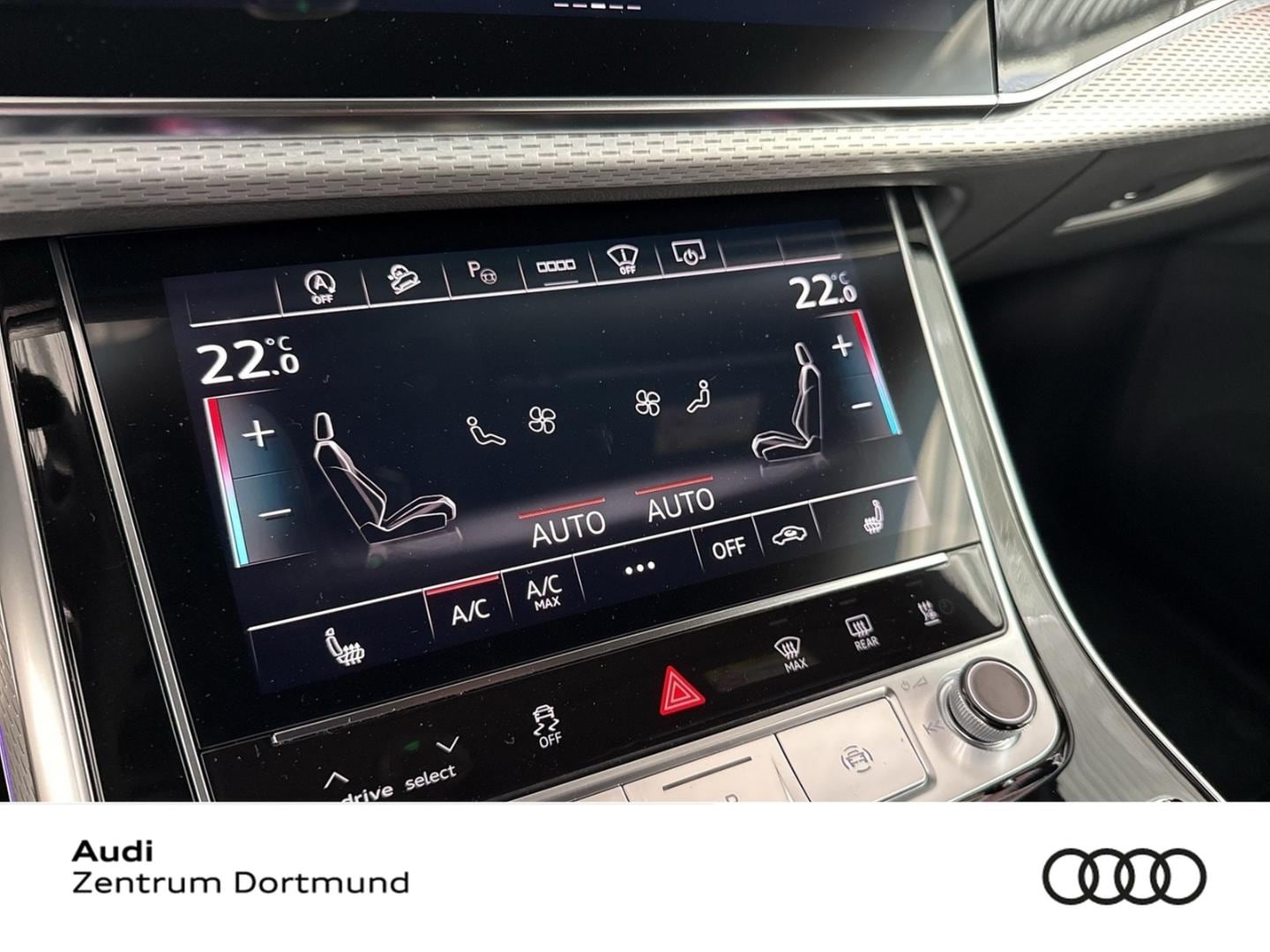 Bild über Audi Q7 SUV S line business TDI quattro 210 kW tiptronic - für weitere Informationen kontaktieren Sie den Audi Partner