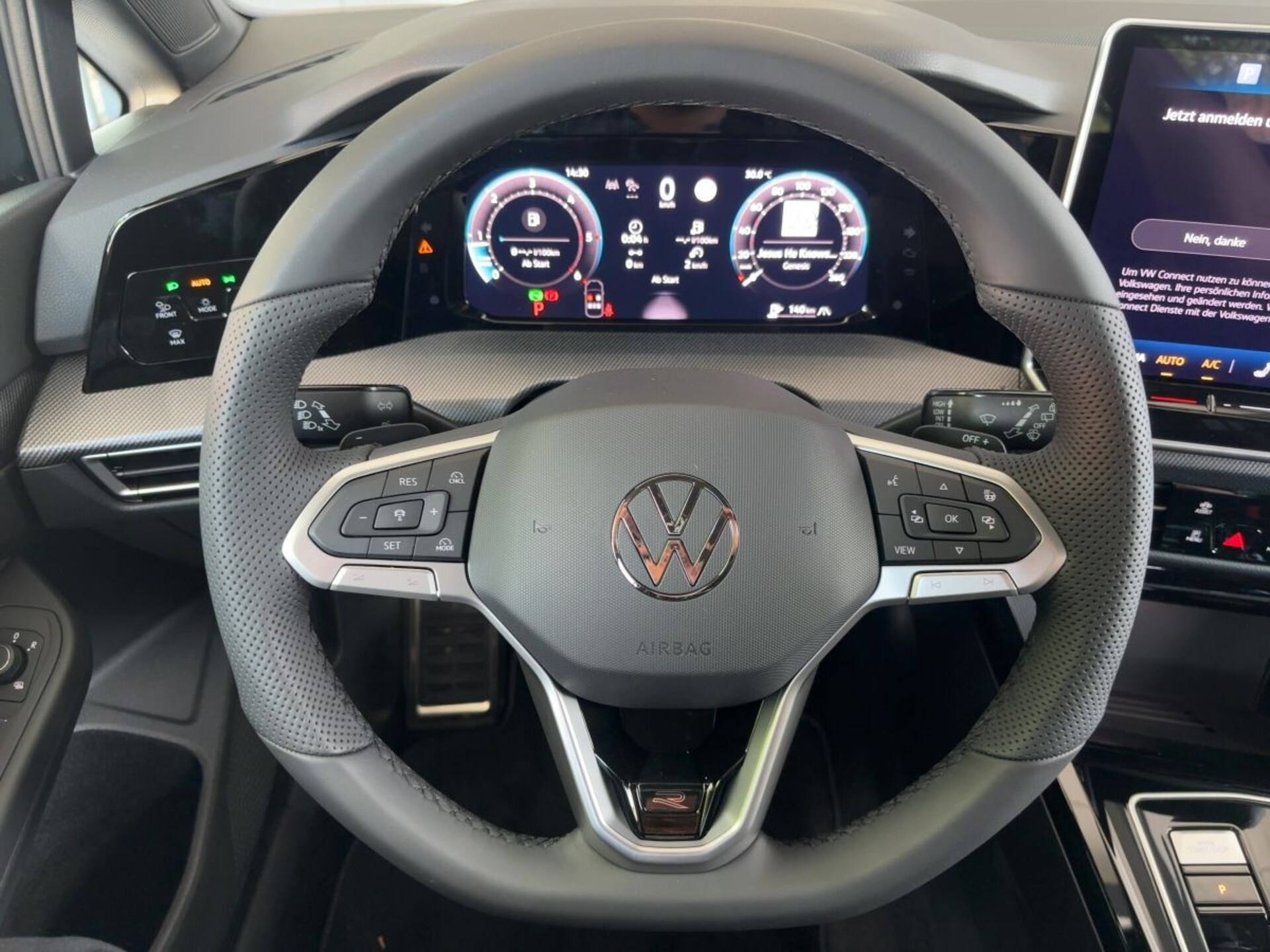 Volkswagen Golf R-Line