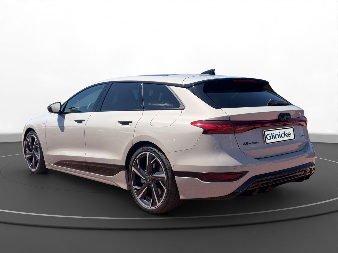 Bild über Audi A6 Avant e-tron S line business e-tron quattro 315 kW - für weitere Informationen kontaktieren Sie den Audi Partner