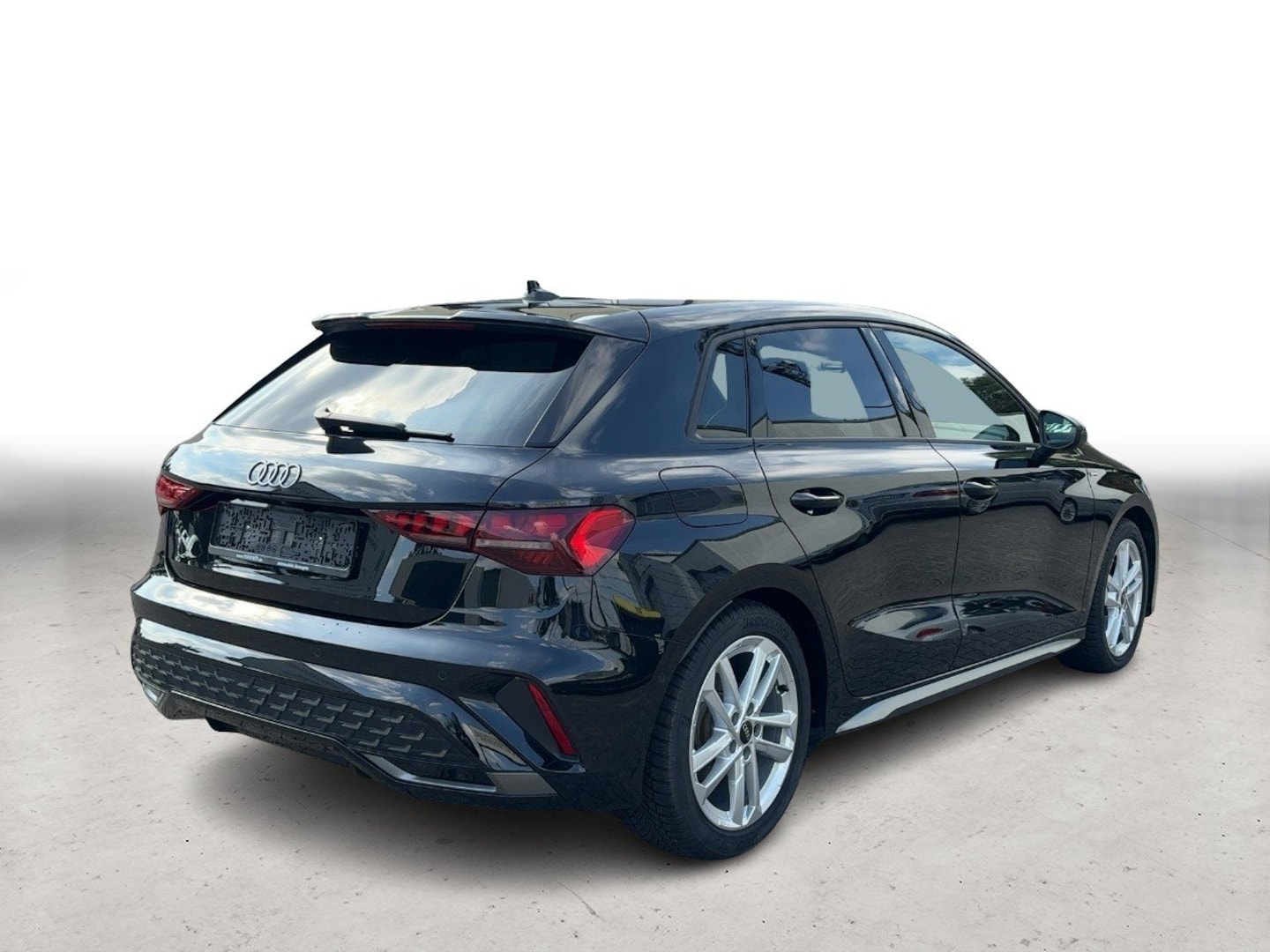 Bild über Audi A3 Sportback S line 35 TFSI S tronic - für weitere Informationen kontaktieren Sie den Audi Partner
