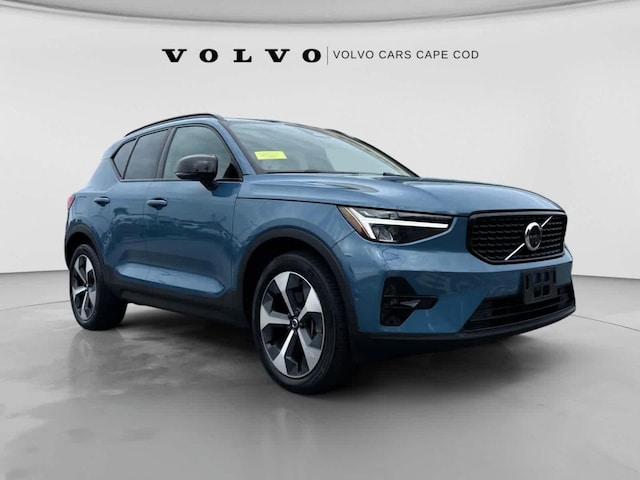 2023 Volvo XC40