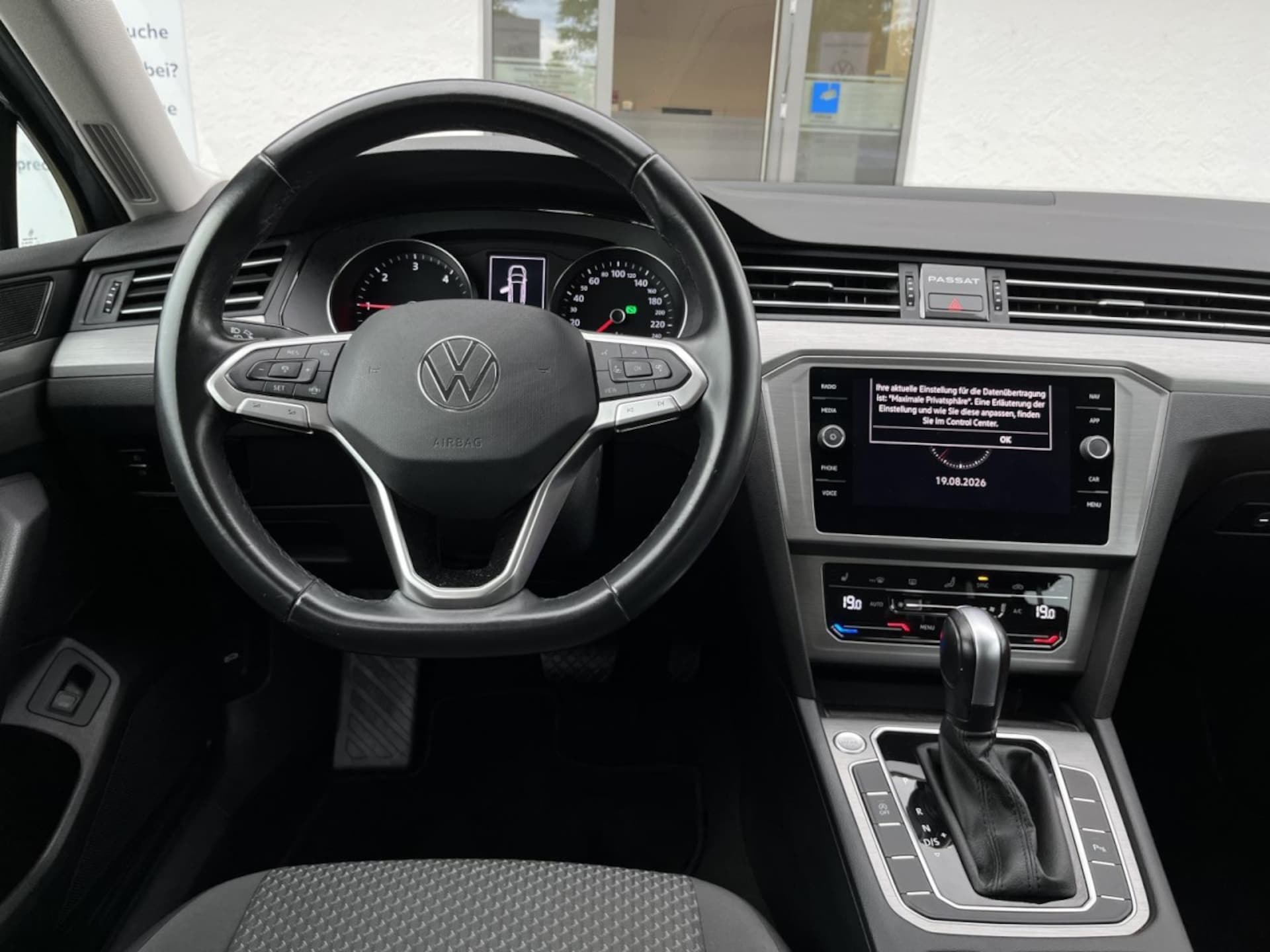 Volkswagen Passat Variant Basis-Modell