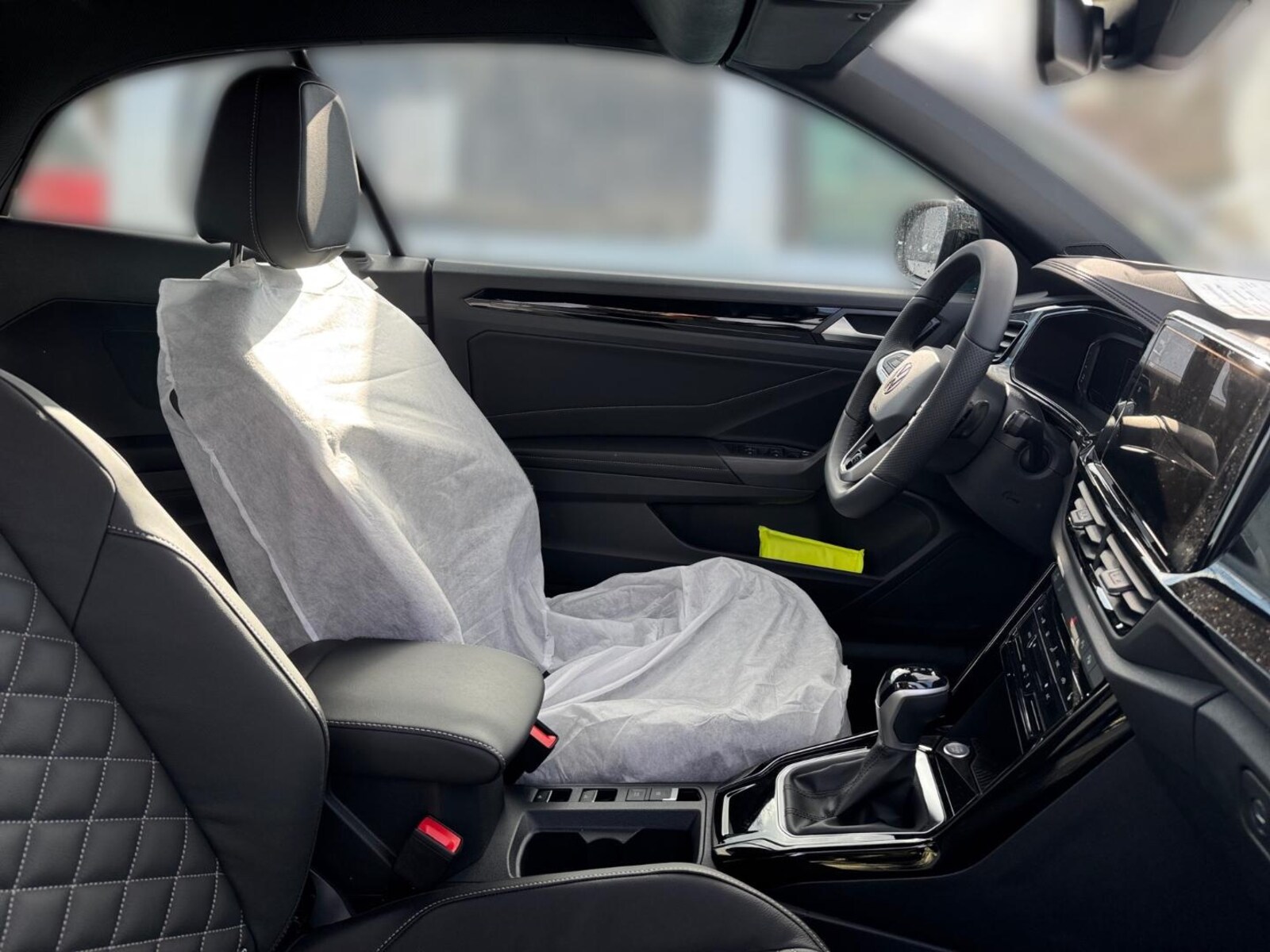Volkswagen T-Roc Cabriolet – Bild 13