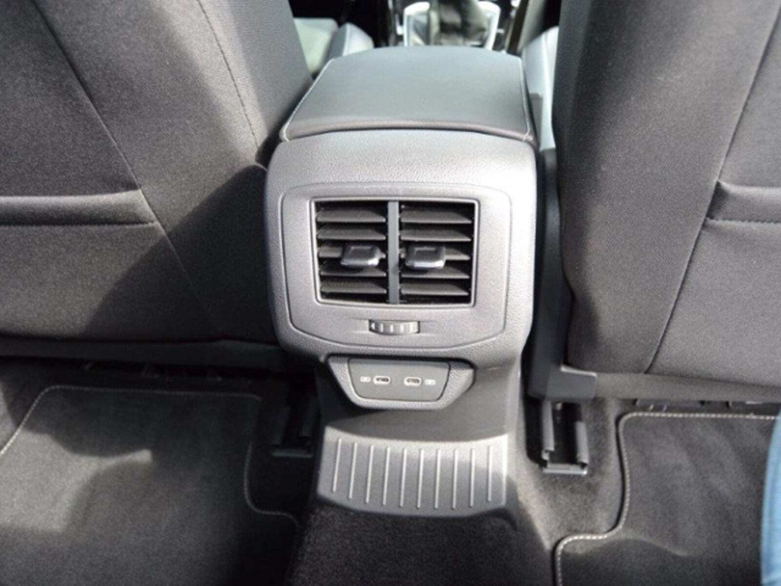 Volkswagen T-Roc – Bild 22