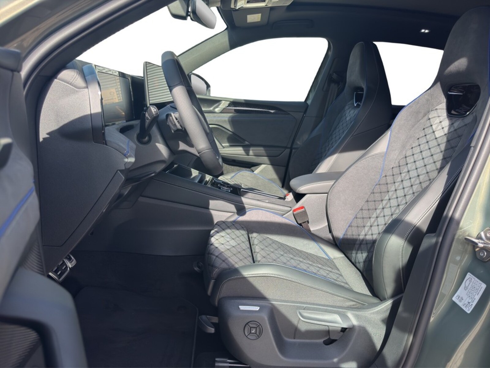 Volkswagen Tiguan – Bild 12