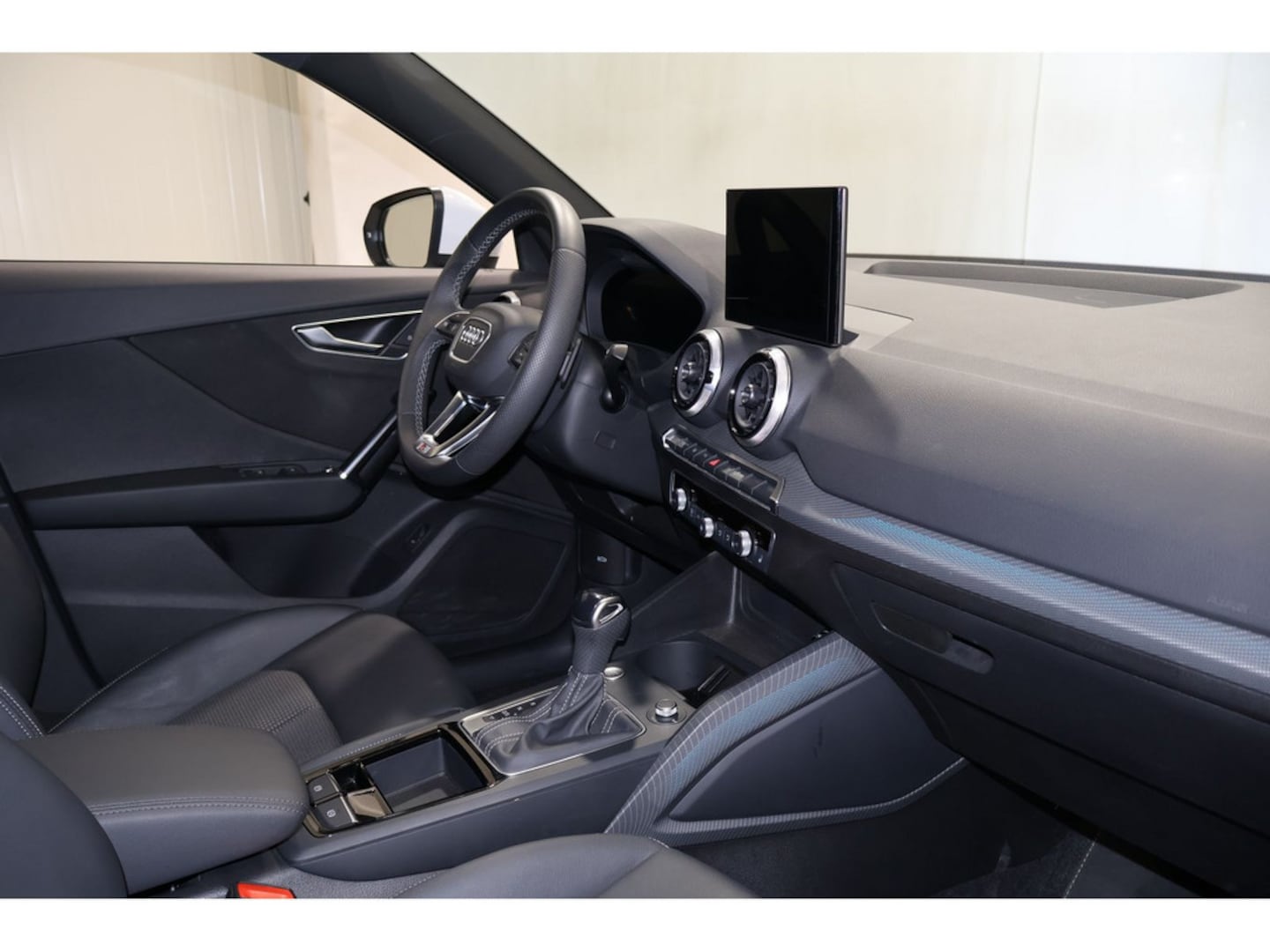 Bild über Audi Q2 S line 35 TFSI S tronic - für weitere Informationen kontaktieren Sie den Audi Partner