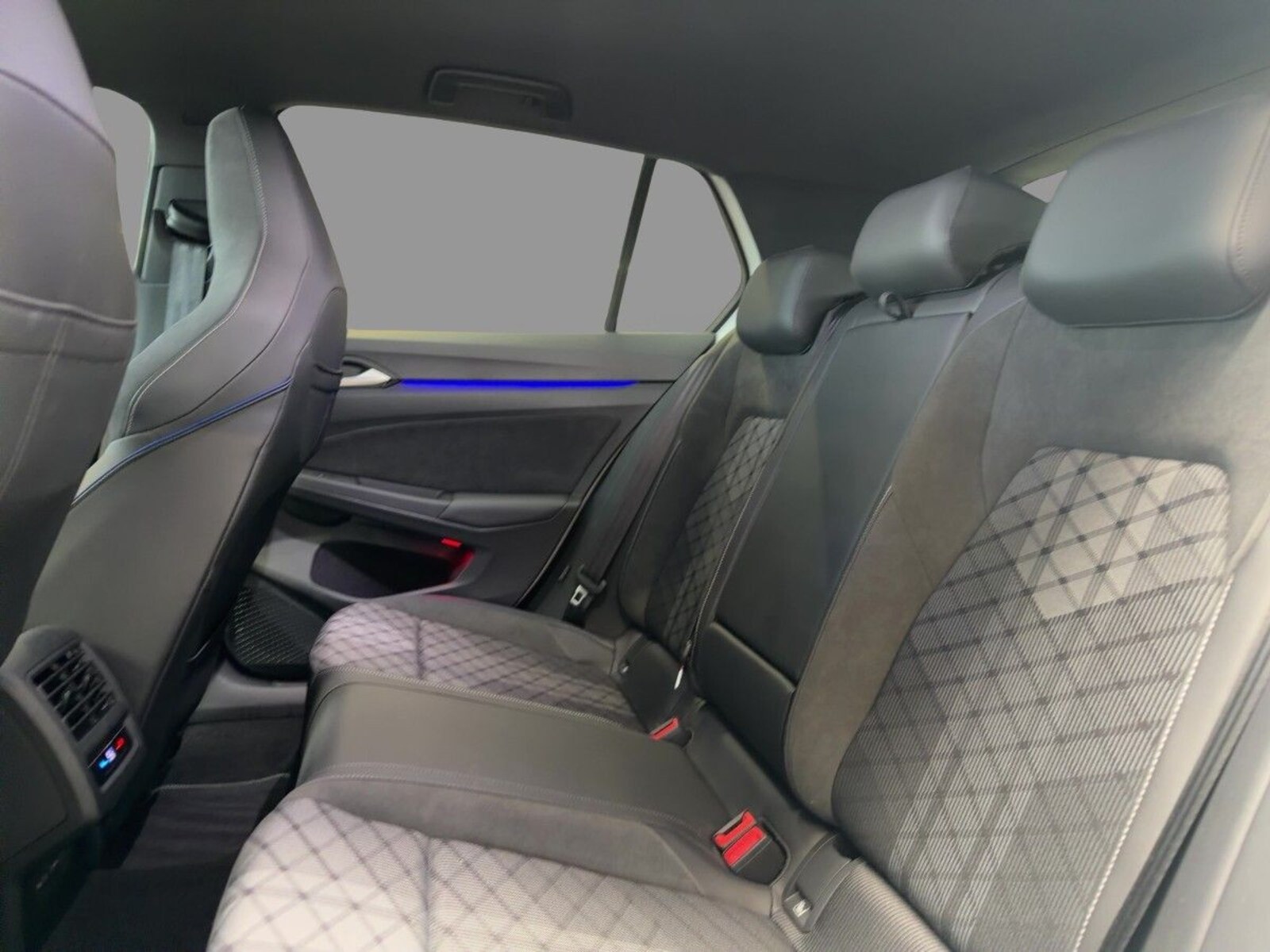 Volkswagen Golf – Bild 8
