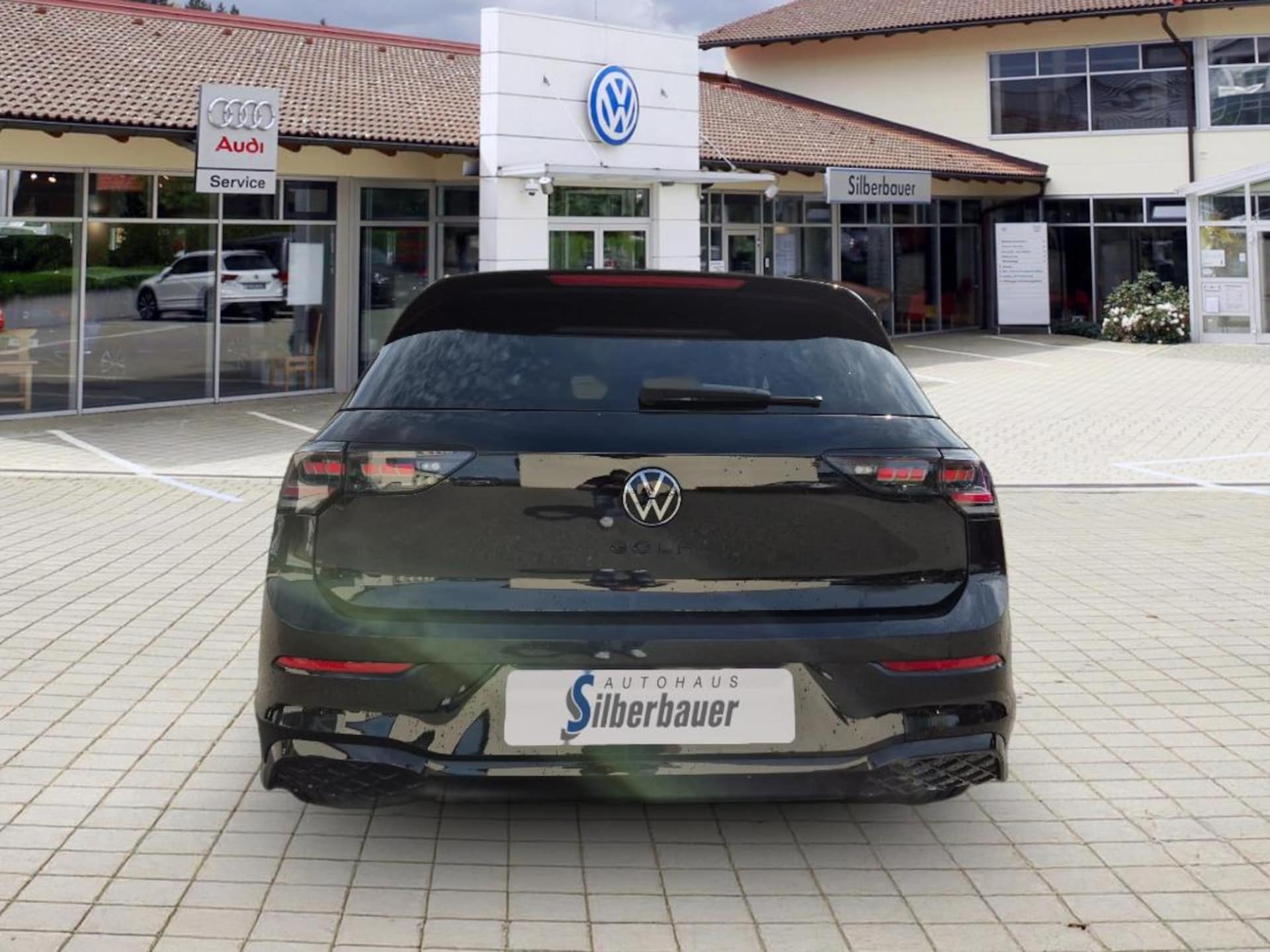 Volkswagen Golf R-Line