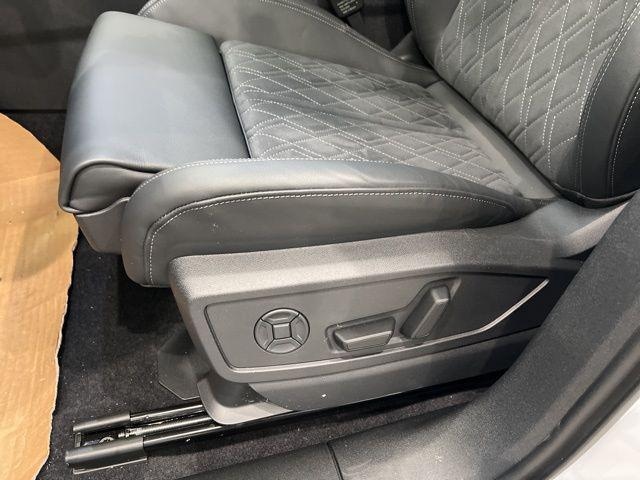 2025 Audi SQ5 Premium Plus - Photo 9