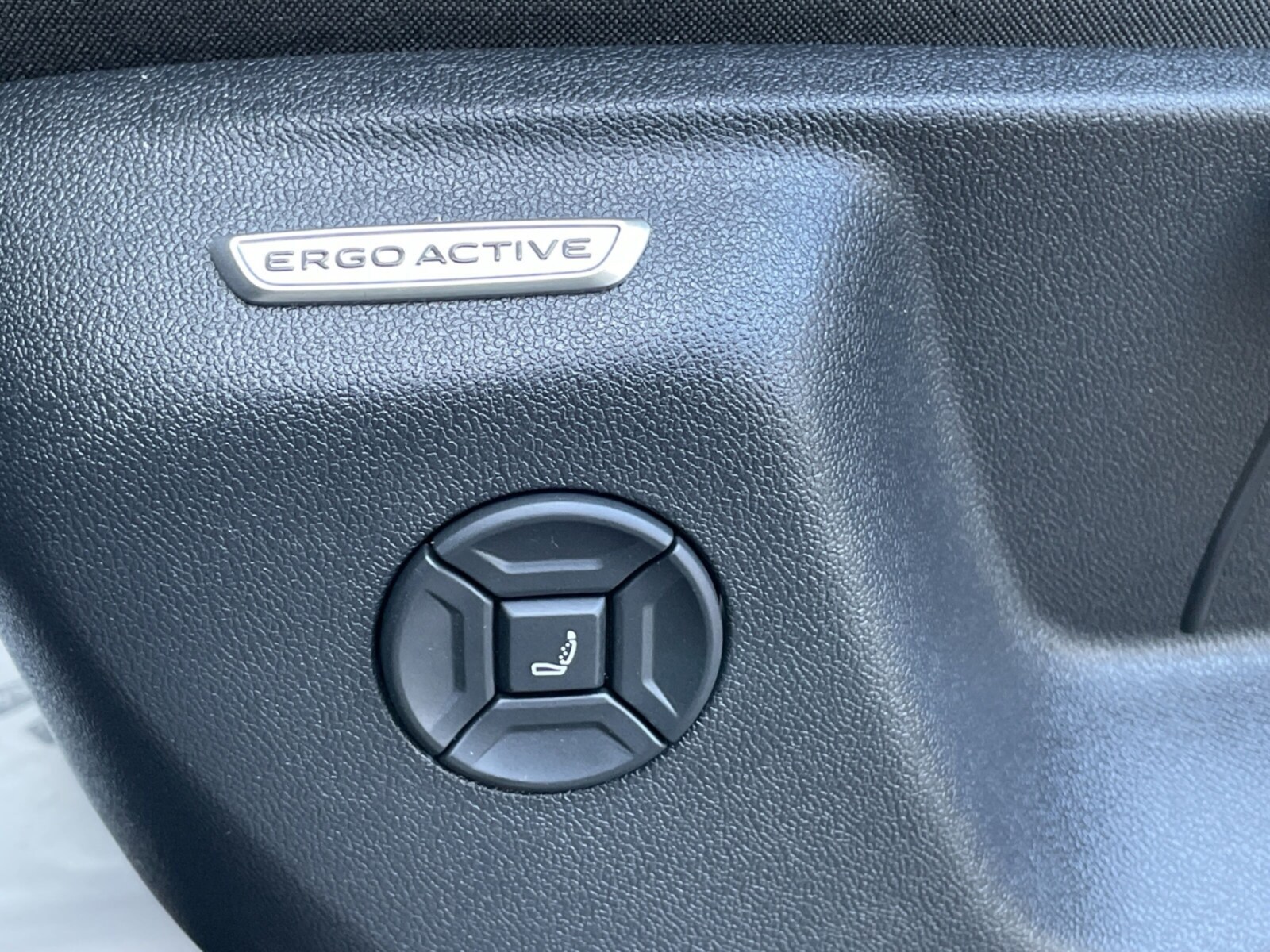 Volkswagen Tiguan – Bild 11