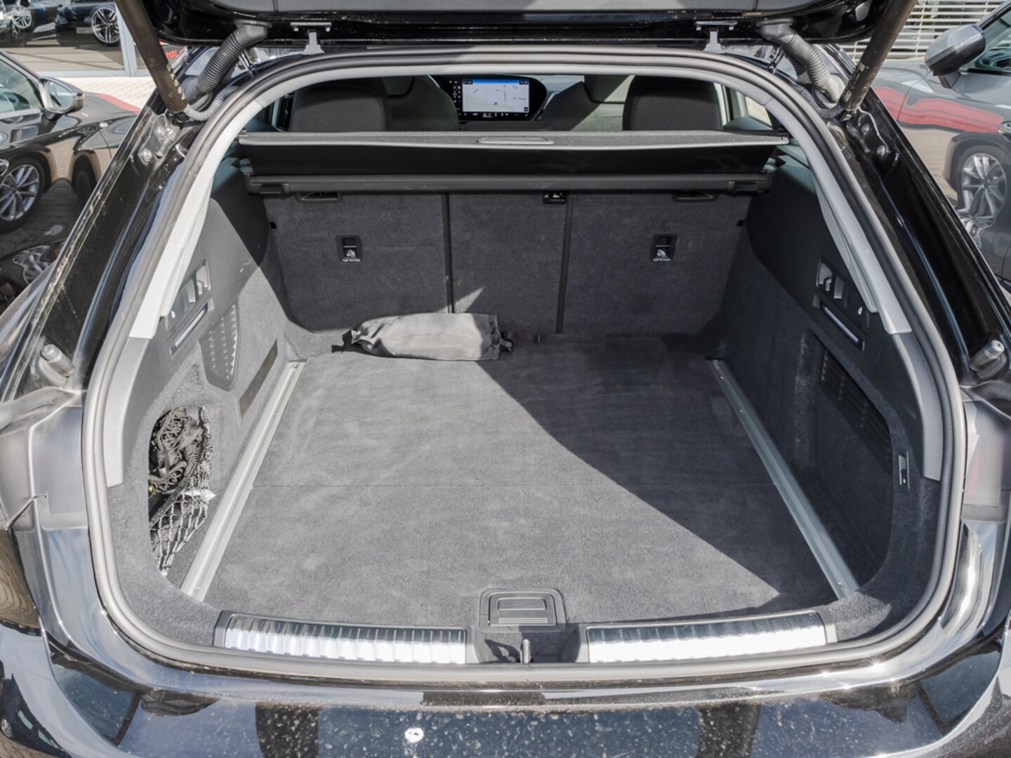 Bild über Audi A6 Avant TFSI 150 kW S tronic - für weitere Informationen kontaktieren Sie den Audi Partner