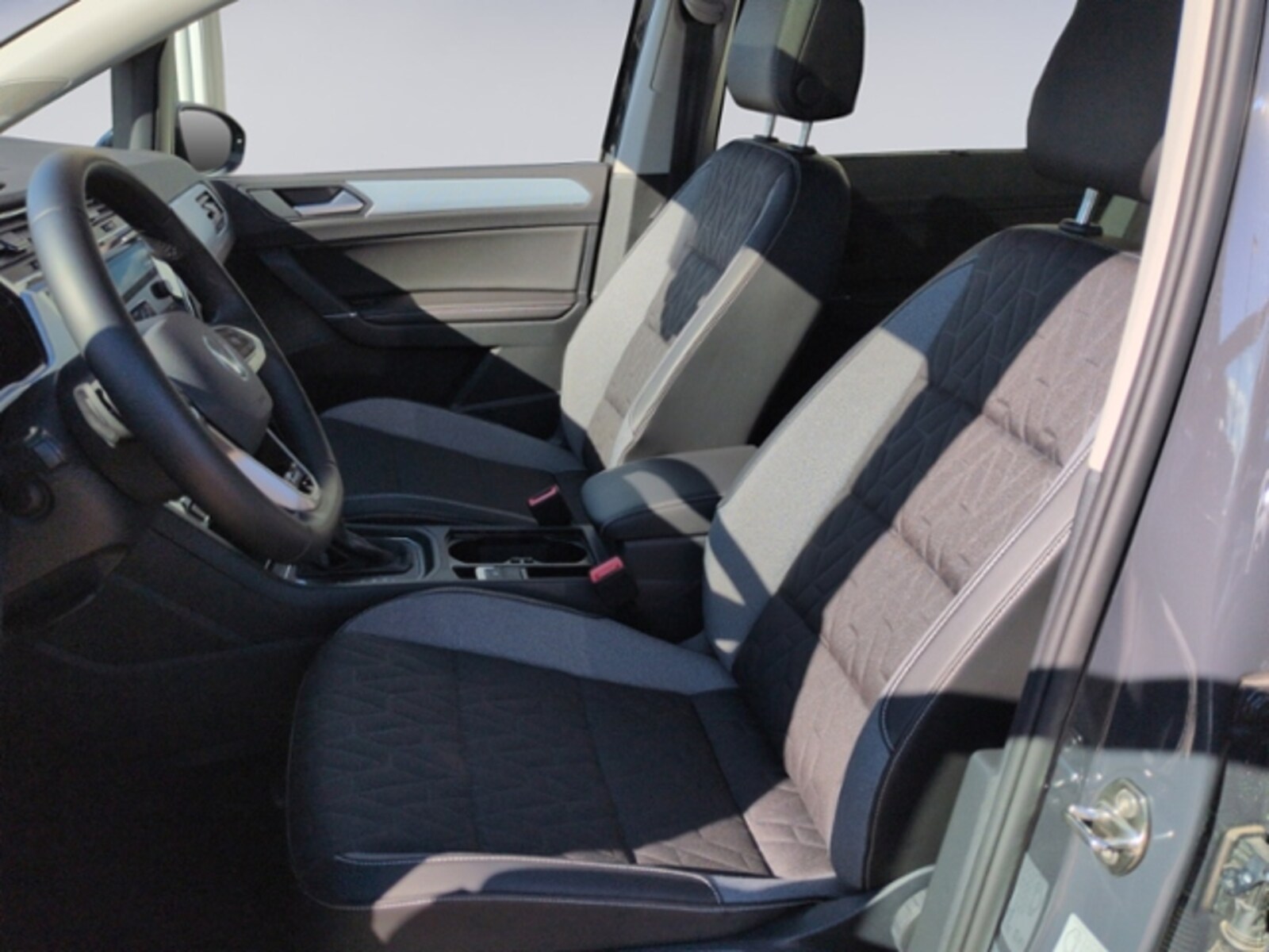 Volkswagen Touran – Bild 11