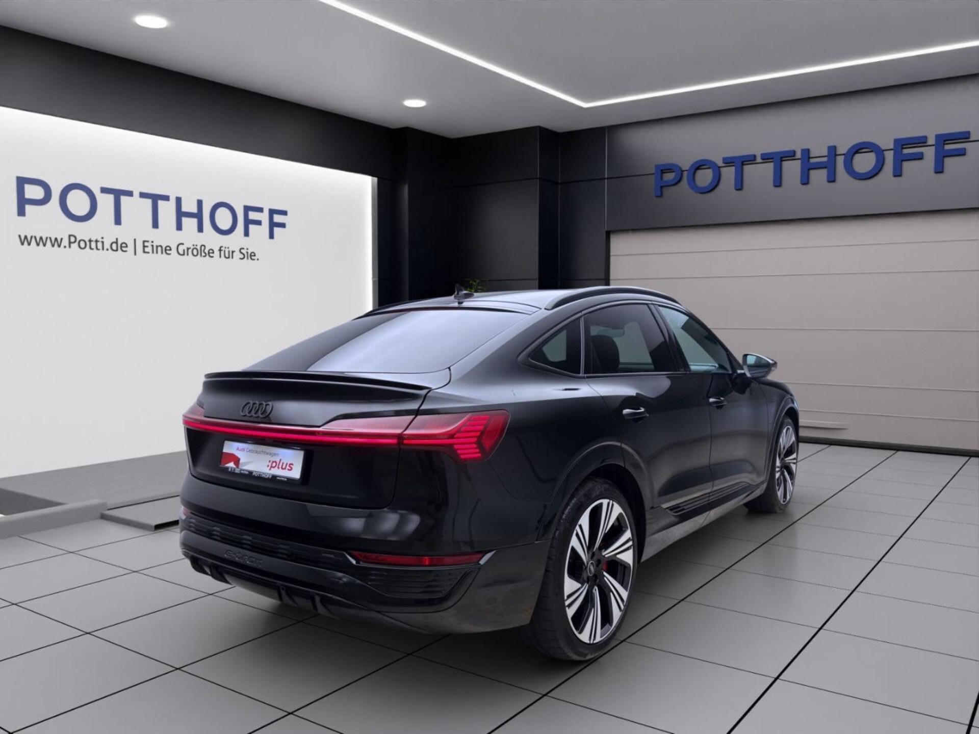 Audi Q8 Sportback e-tron S line