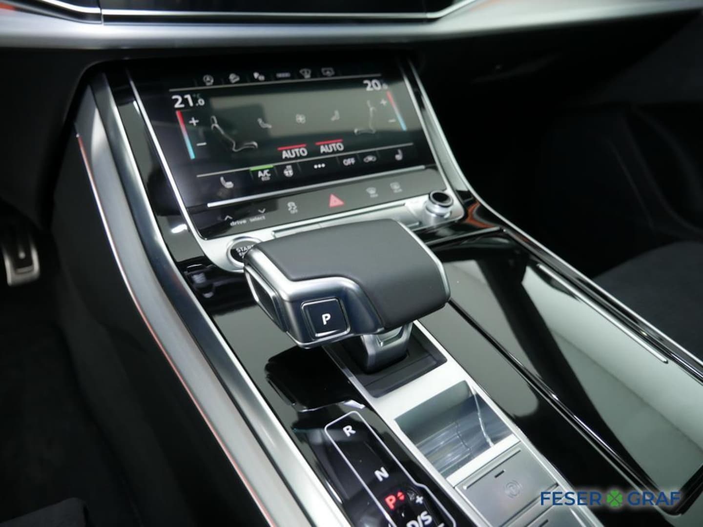 Bild über Audi Q8 SUV 50 TDI quattro tiptronic - für weitere Informationen kontaktieren Sie den Audi Partner