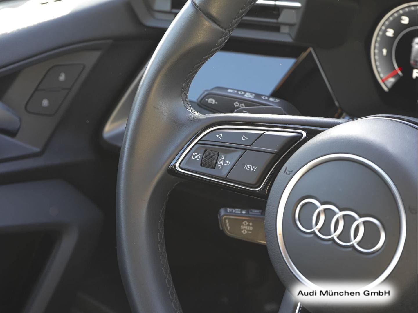 Bild über Audi A3 Sportback 35 TFSI S tronic - für weitere Informationen kontaktieren Sie den Audi Partner