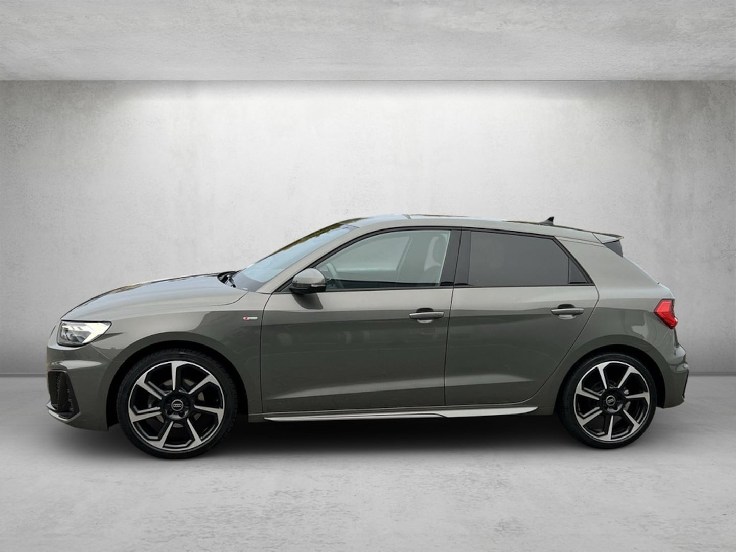 Bild über Audi A1 Sportback S line 35 TFSI S tronic - für weitere Informationen kontaktieren Sie den Audi Partner