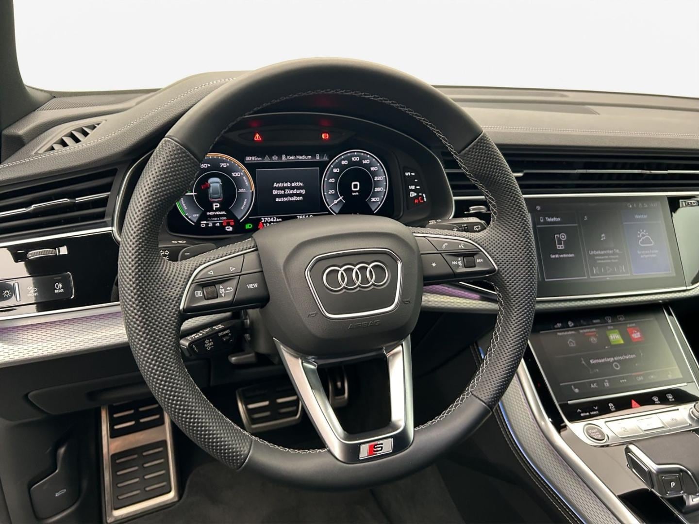 Bild über Audi Q8 SUV TFSI e 55 TFSI e quattro tiptronic - für weitere Informationen kontaktieren Sie den Audi Partner