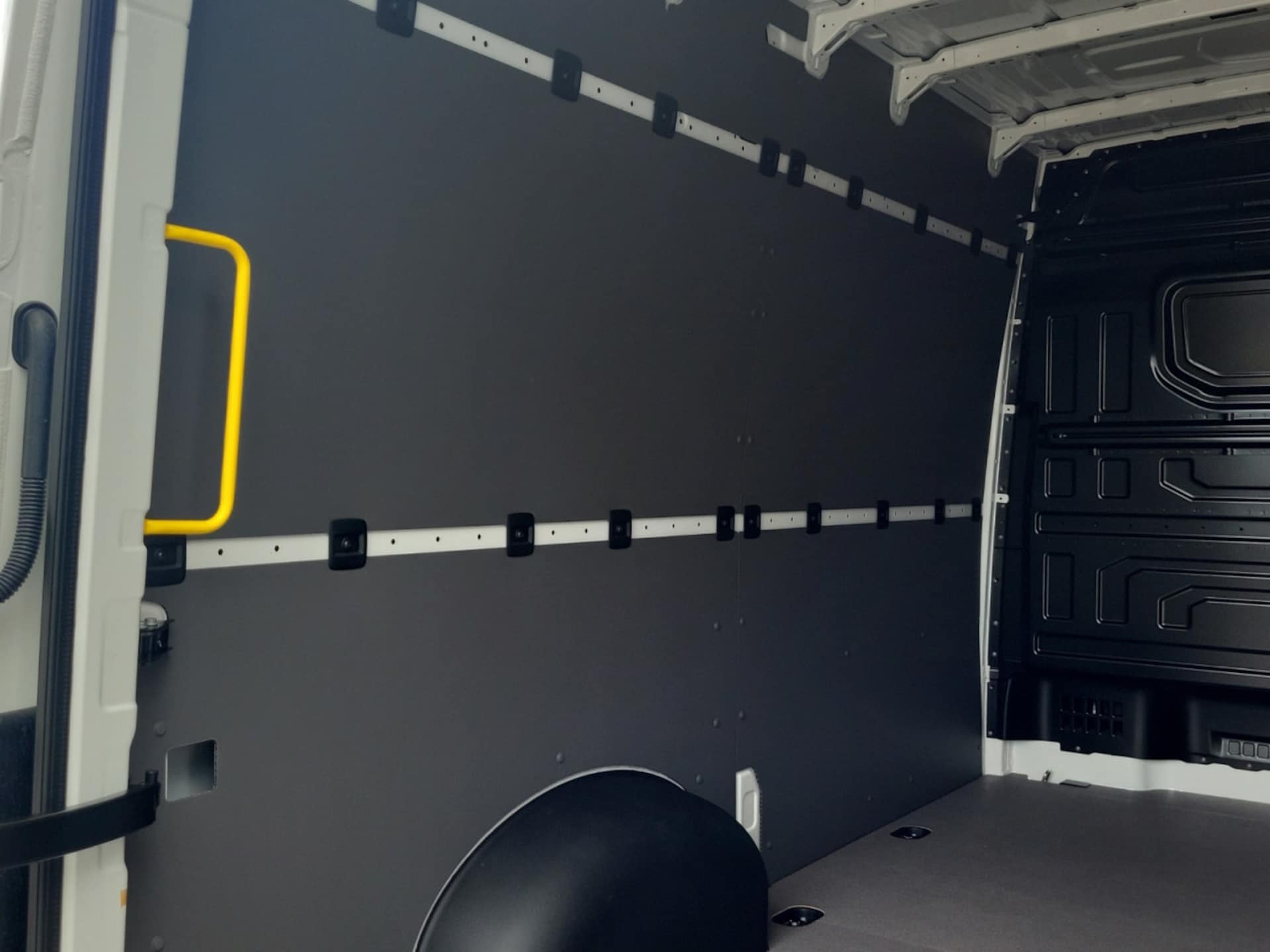 Volkswagen Crafter Kasten mittlerer Radstand