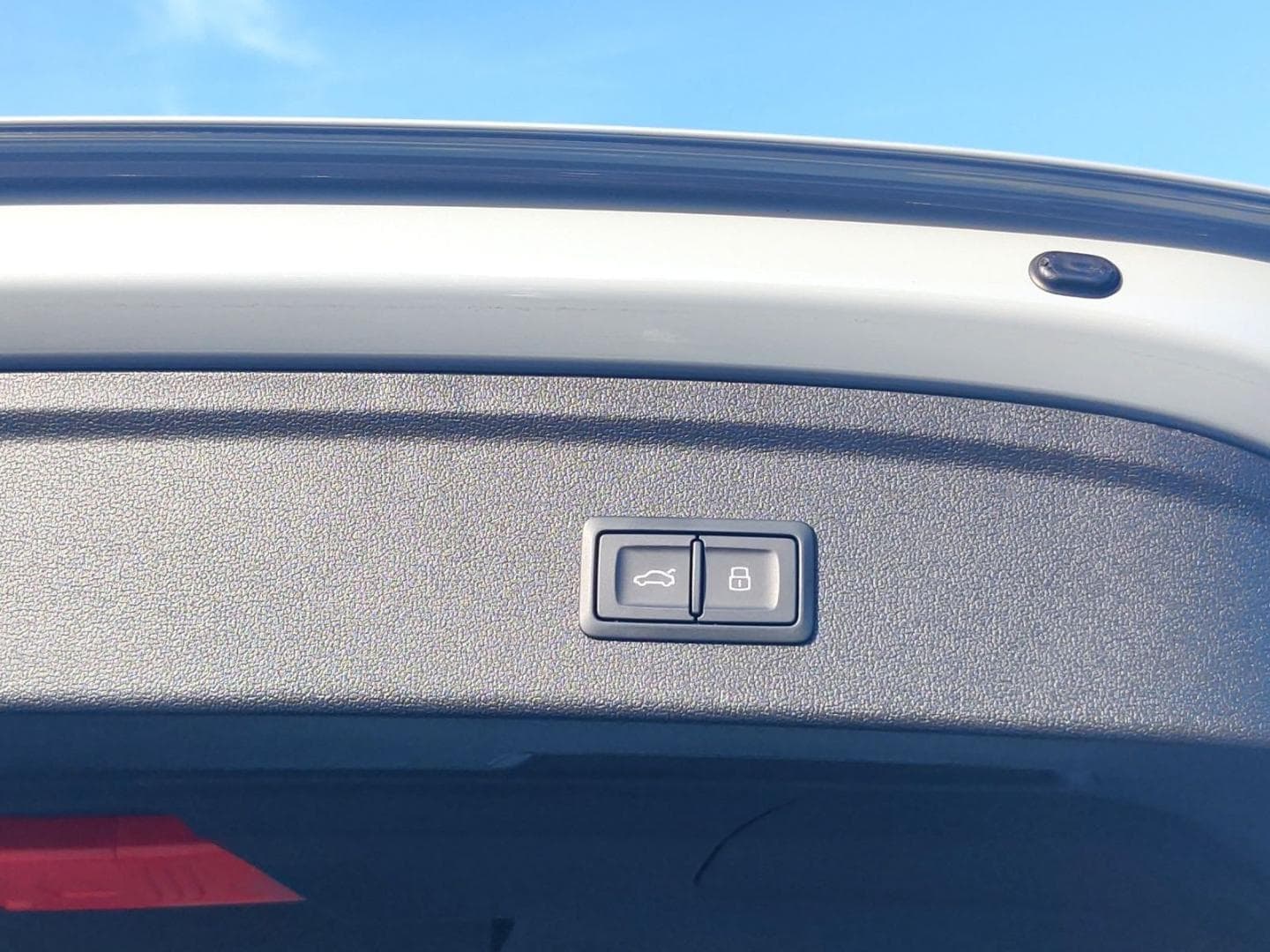 Bild über Audi A3 Sportback TDI Schaltgetriebe - für weitere Informationen kontaktieren Sie den Audi Partner