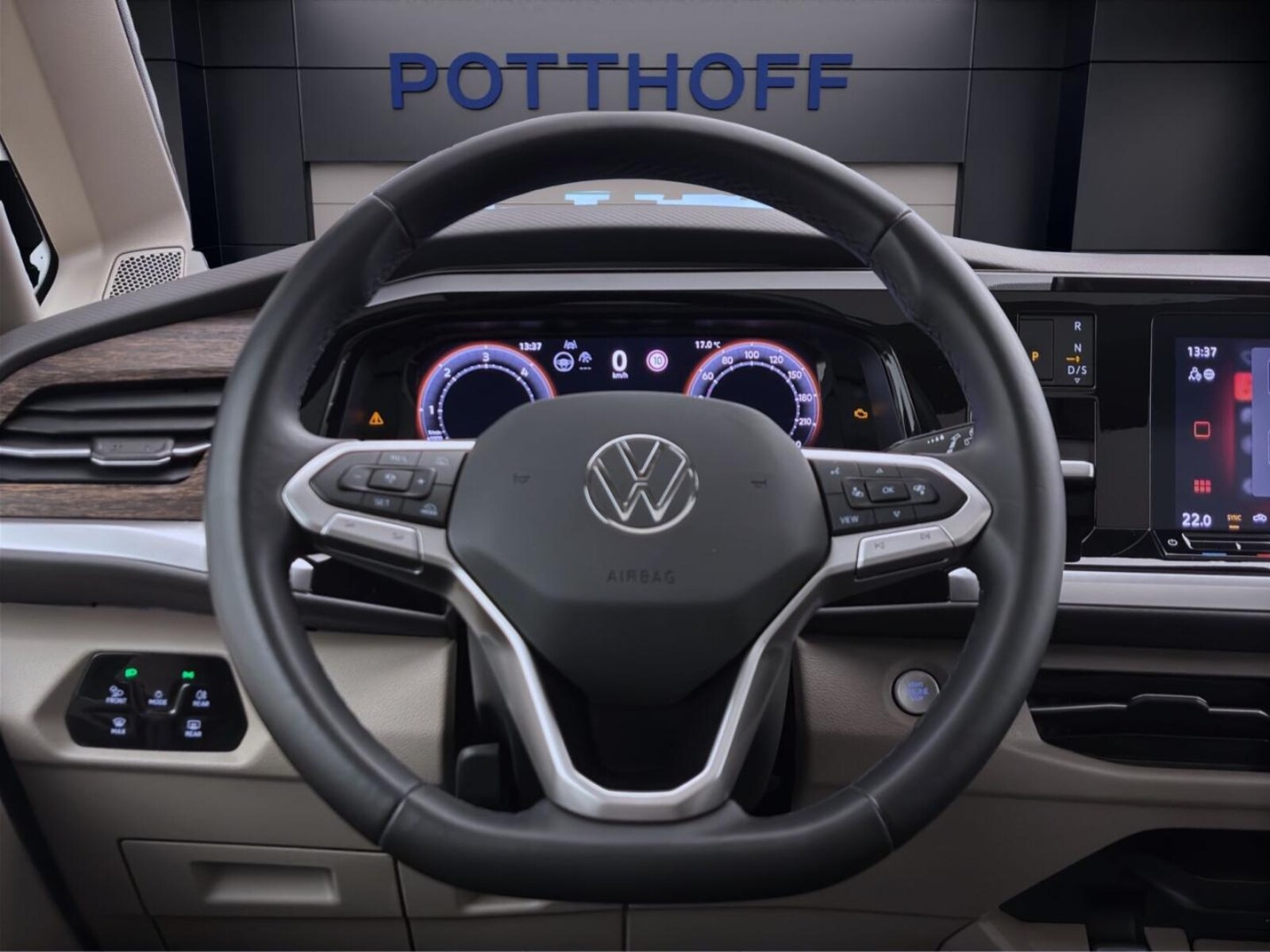 Volkswagen Multivan Langversion – Bild 11