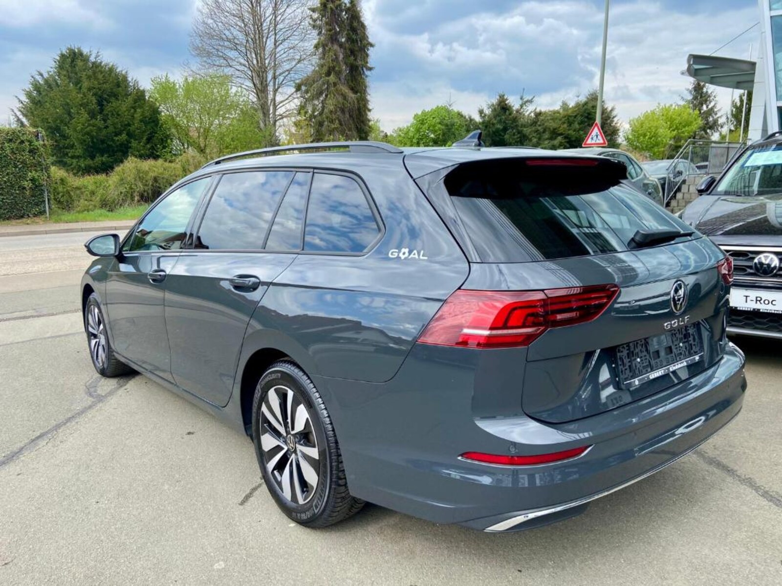 Volkswagen Golf Variant – Bild 3