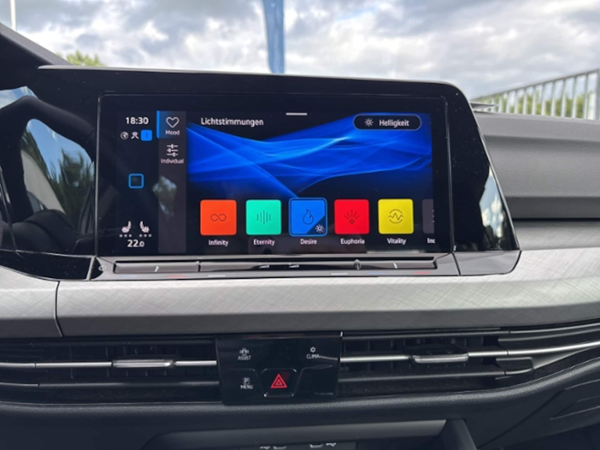 Volkswagen Golf Variant Life