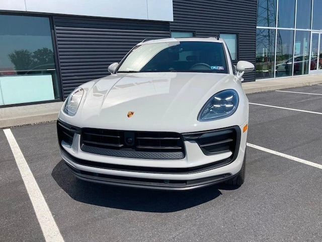2025 Porsche Macan