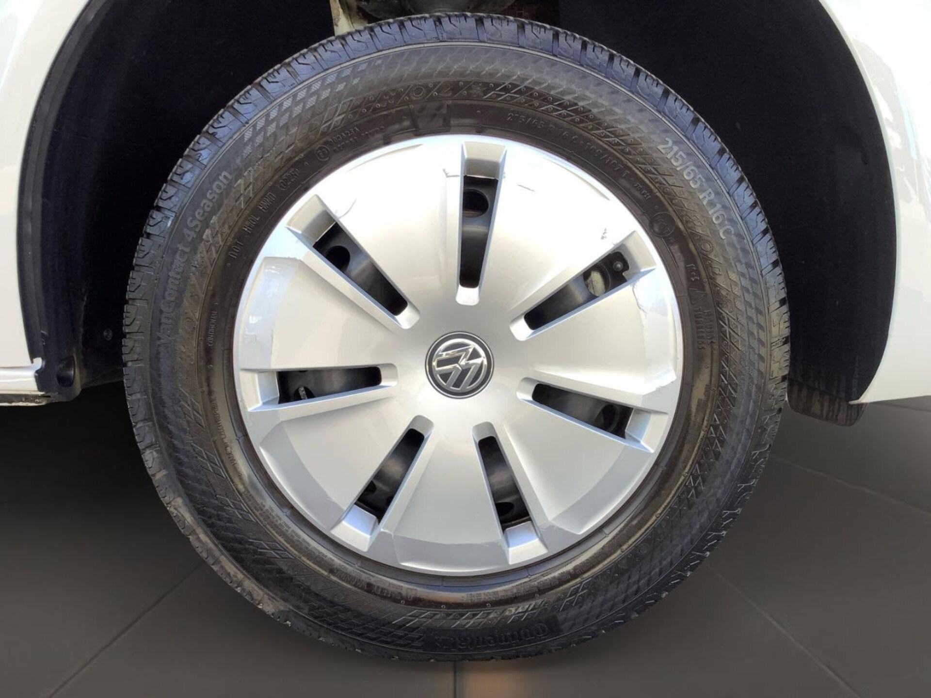 Volkswagen T6.1 Transporter Kombi kurzer Radstand