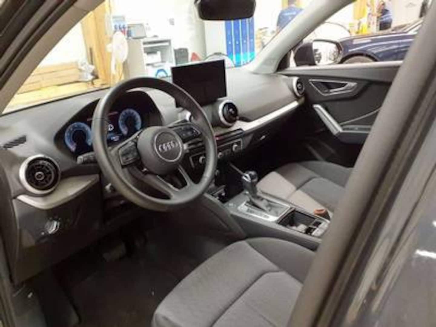 Bild über Audi Q2 advanced 40 TFSI quattro S tronic - für weitere Informationen kontaktieren Sie den Audi Partner