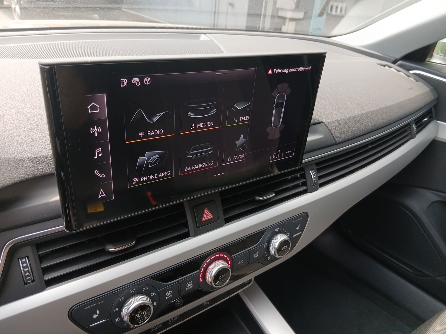 Bild über Audi A4 Avant advanced 35 TFSI S tronic - für weitere Informationen kontaktieren Sie den Audi Partner