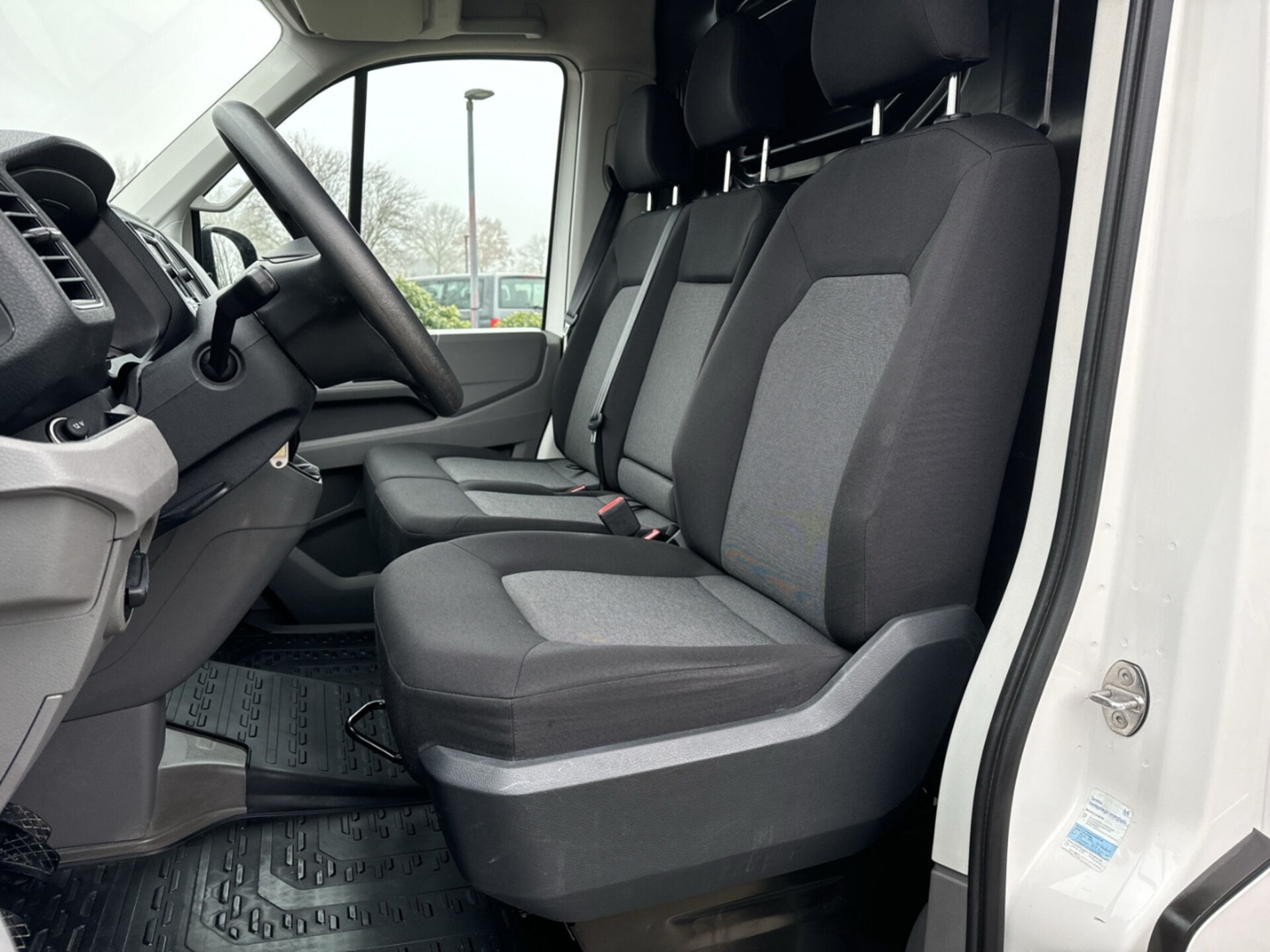 Volkswagen Crafter Kasten mittlerer Radstand
