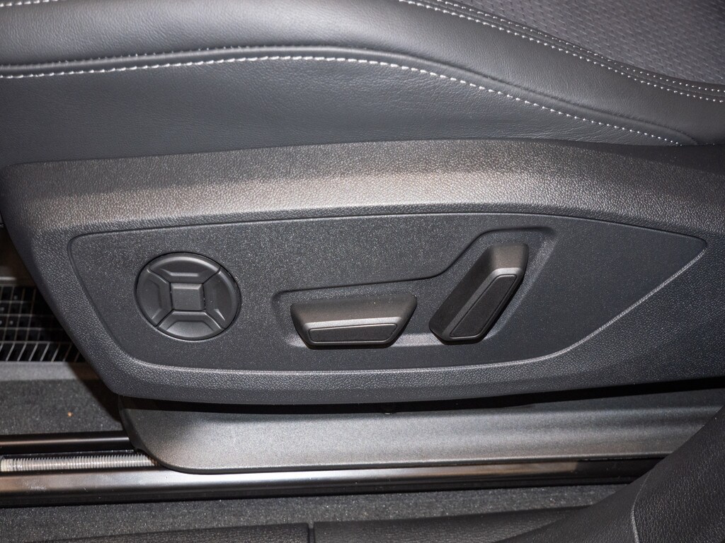 Image about Audi Q3 S line 40 TFSI quattro S tronic