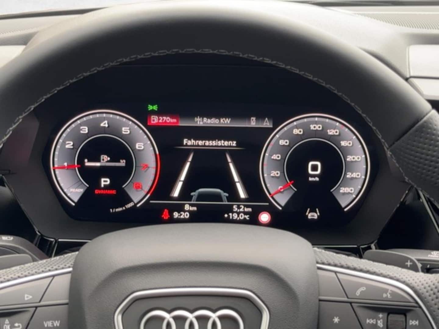 Bild über Audi A3 Limousine S line TFSI S tronic - für weitere Informationen kontaktieren Sie den Audi Partner