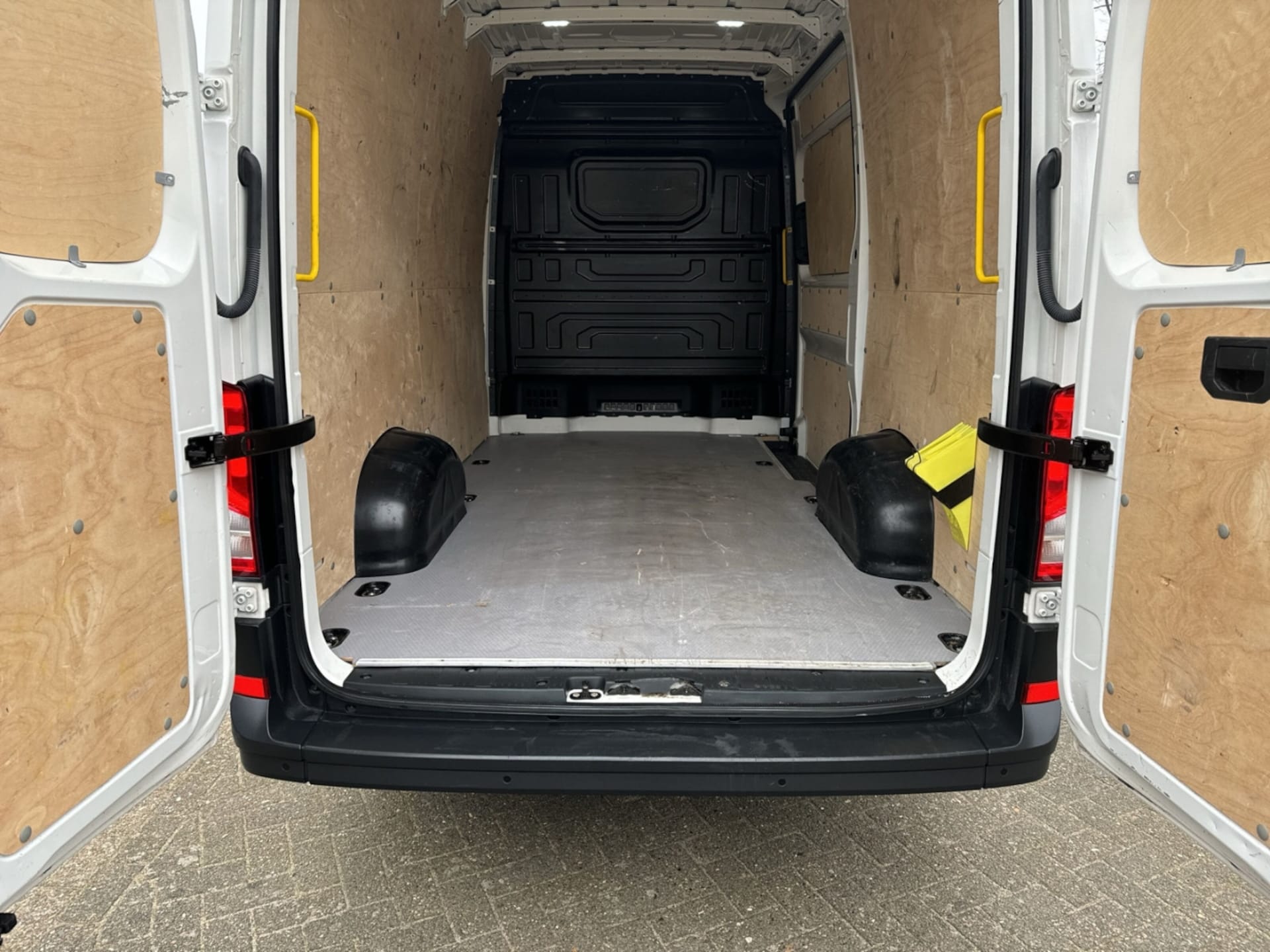 Volkswagen Crafter Kasten mittlerer Radstand