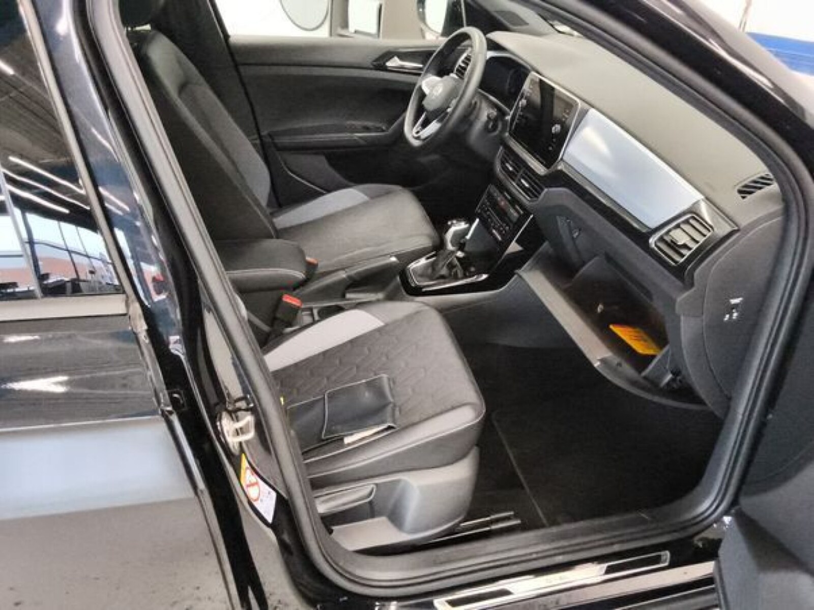 Volkswagen T-Cross – Bild 11