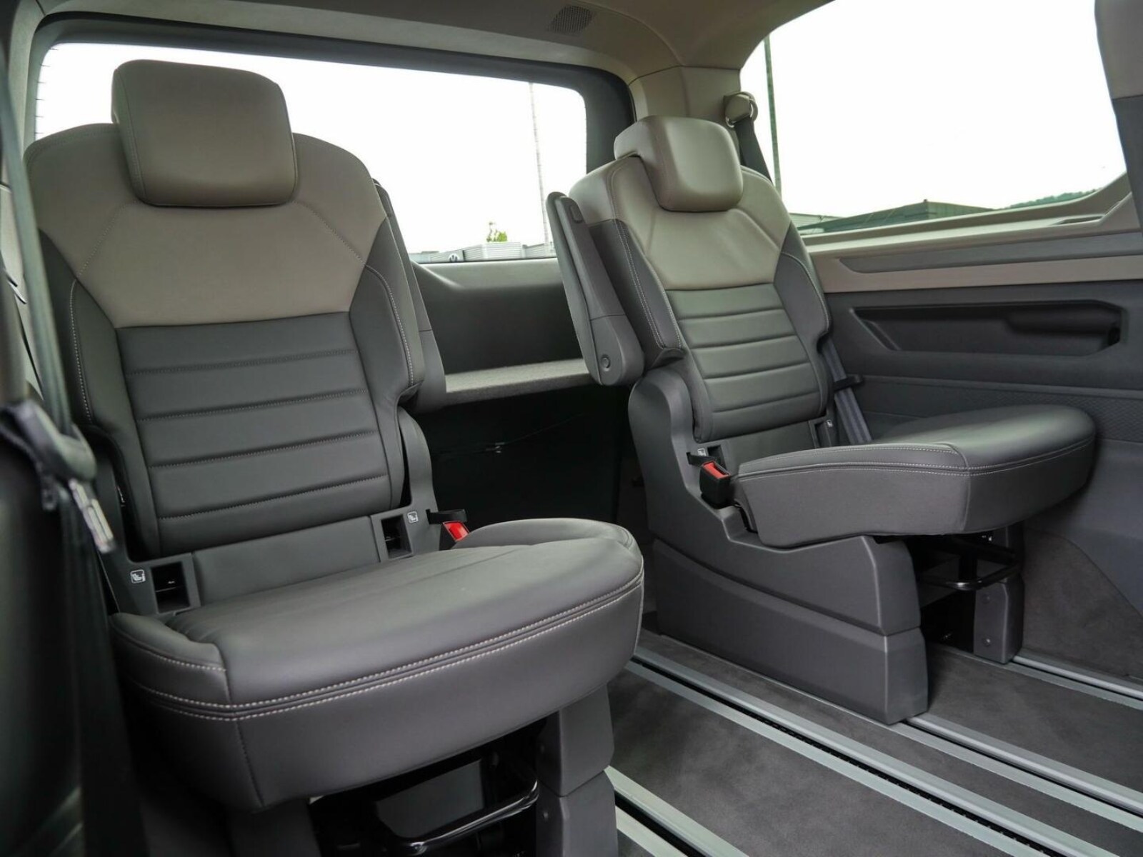 Volkswagen Multivan Langversion – Bild 17