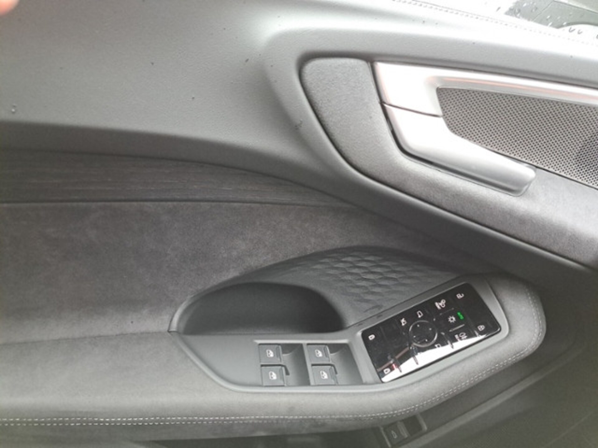 Audi A5 Avant e-hybrid
