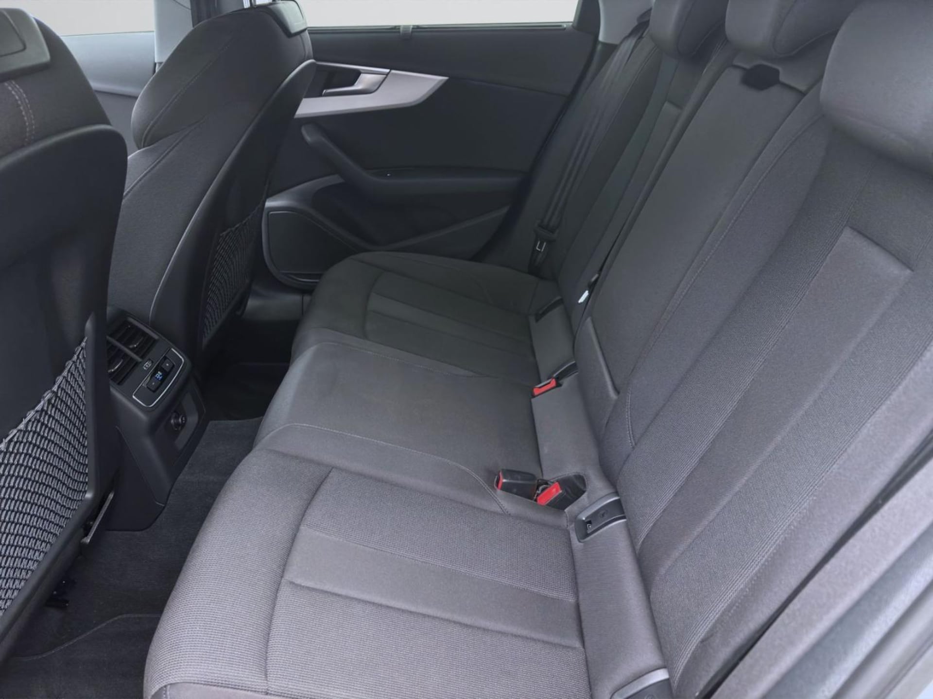 Audi A4 Avant Advanced