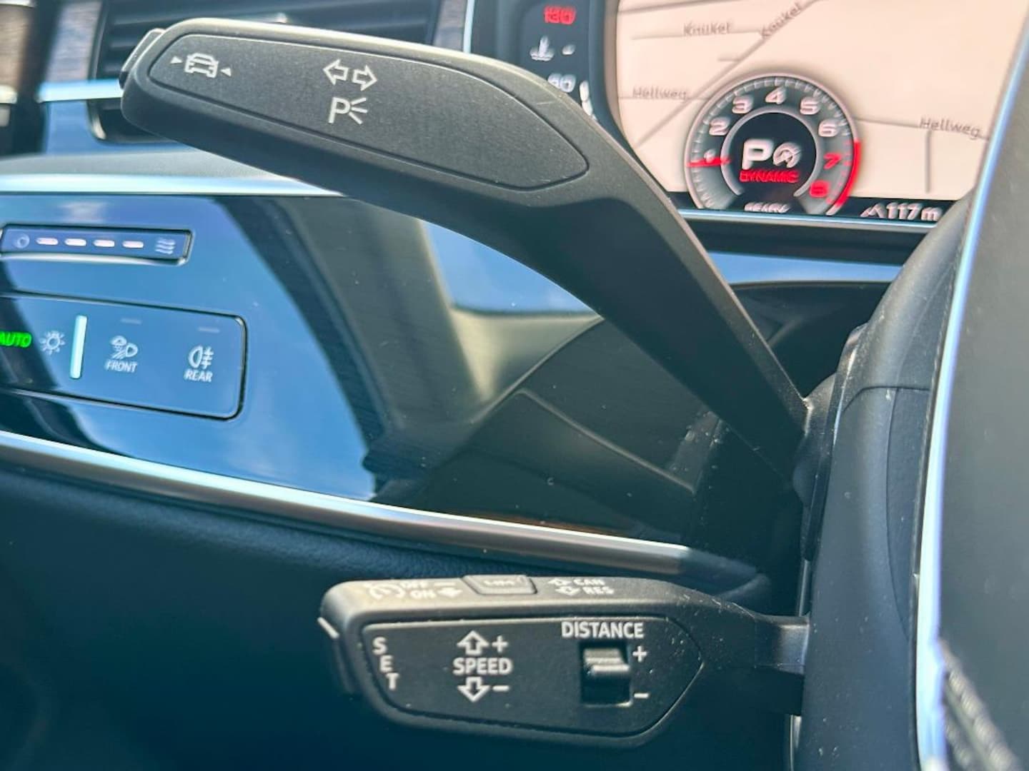 Bild über Audi A8 L 55 TFSI quattro tiptronic - für weitere Informationen kontaktieren Sie den Audi Partner