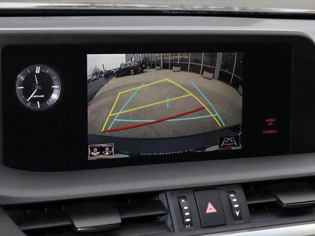 2021 LEXUS ES - Image 16