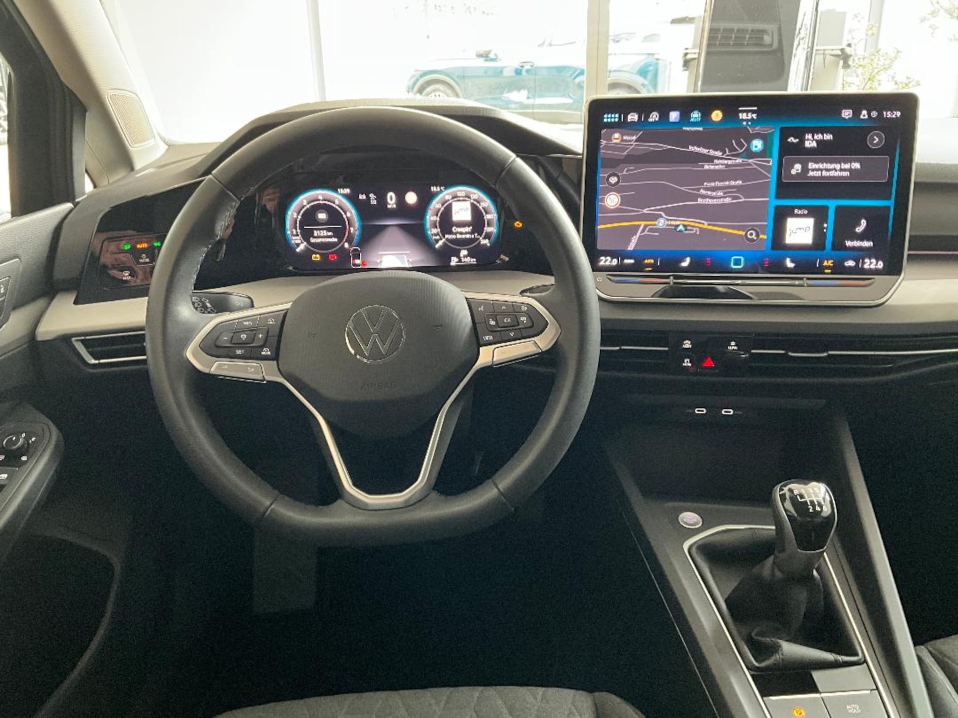 Volkswagen Golf Life
