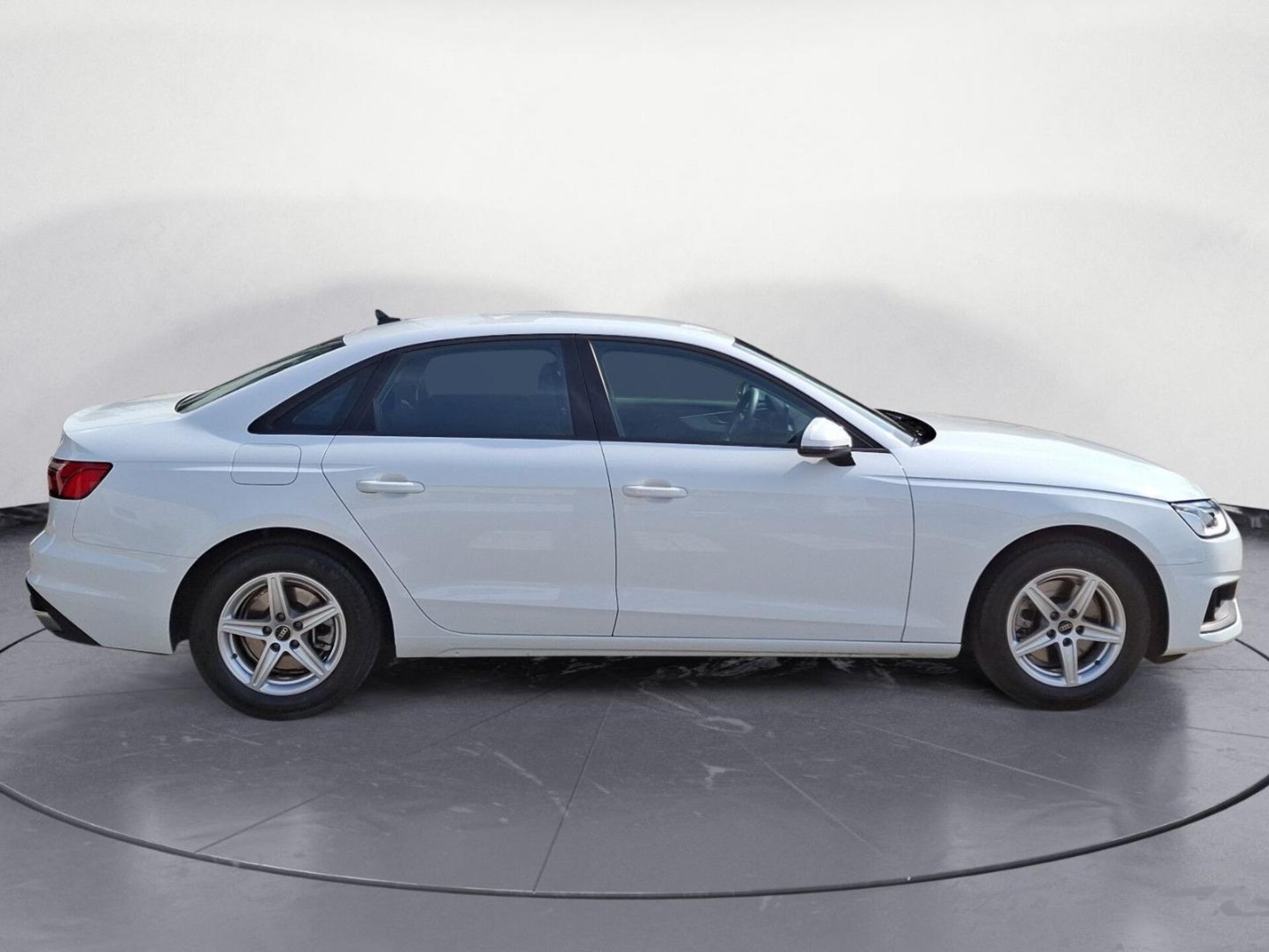 Audi A4 Limousine