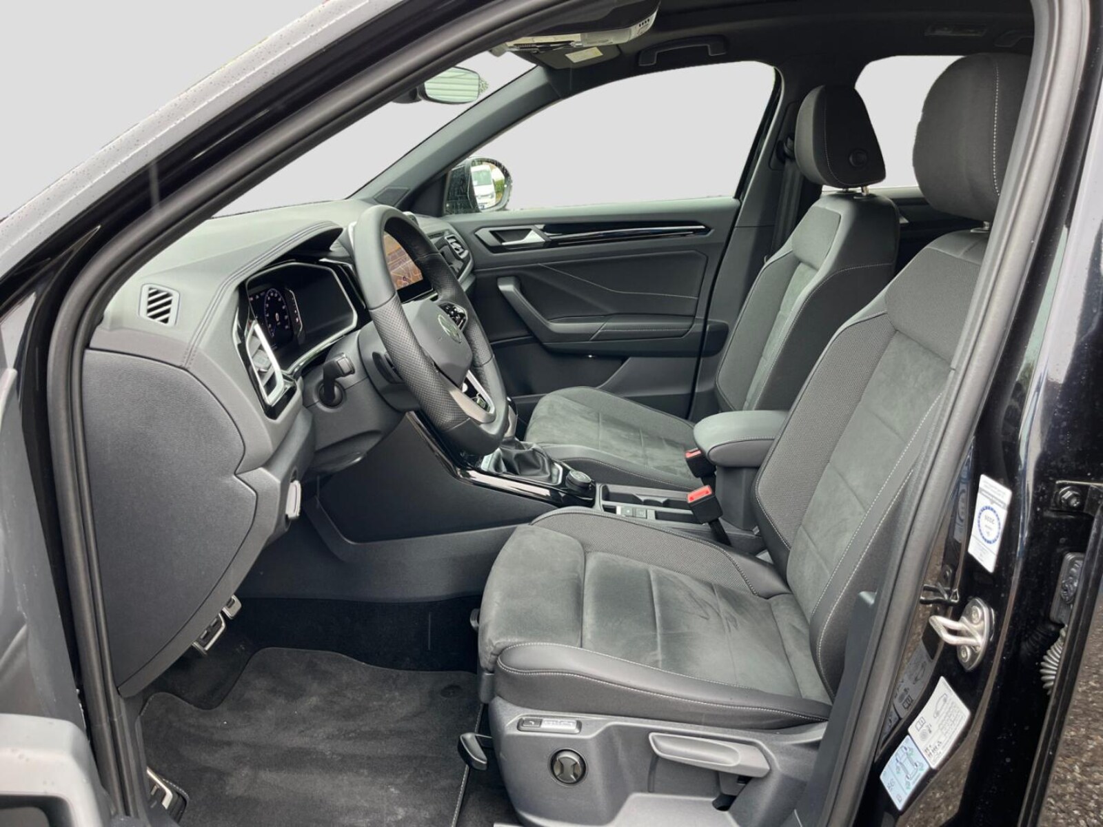 Volkswagen T-Roc – Bild 8