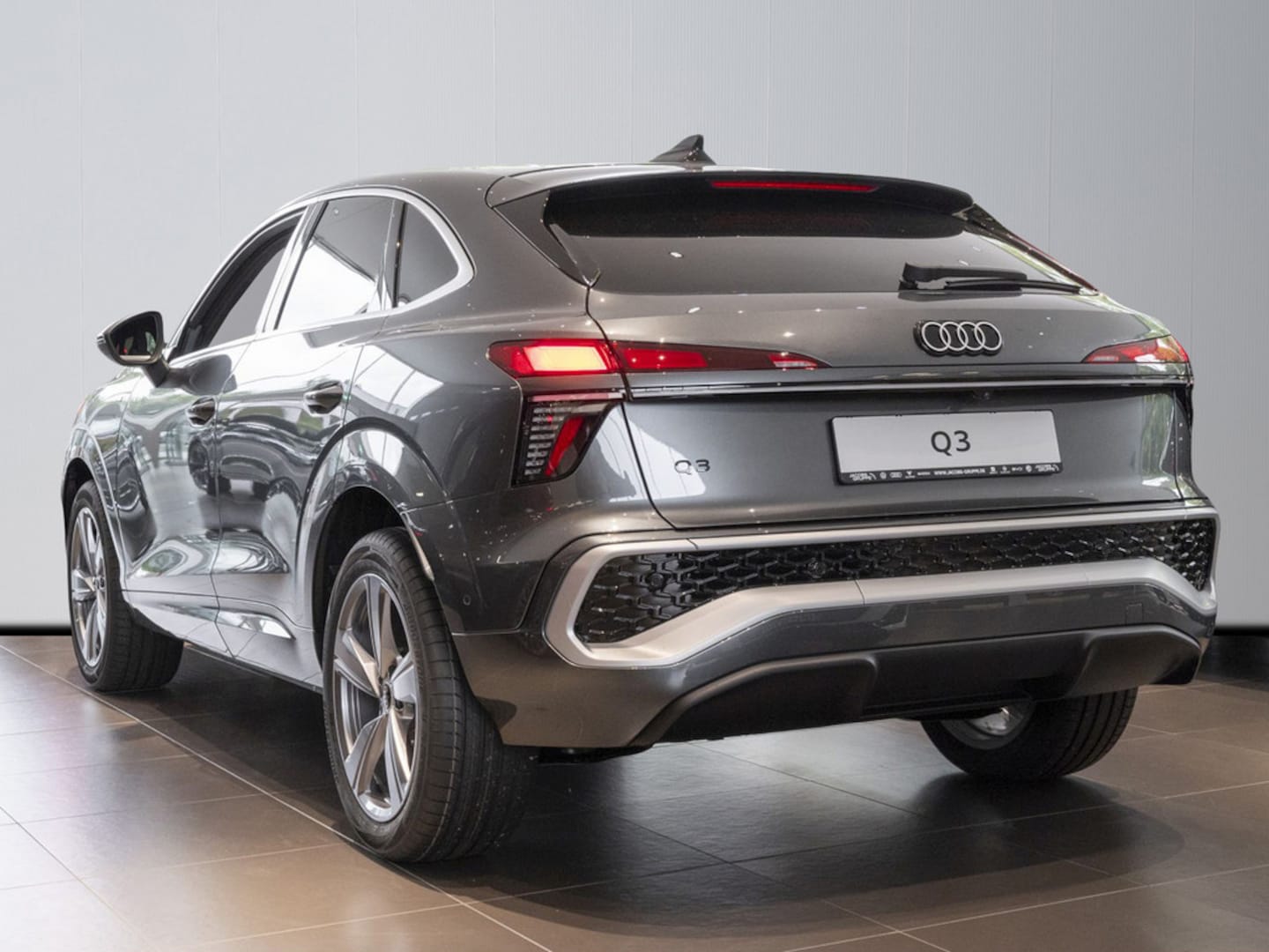 Bild über Audi Q3 Sportback TFSI 110 kW S tronic - für weitere Informationen kontaktieren Sie den Audi Partner