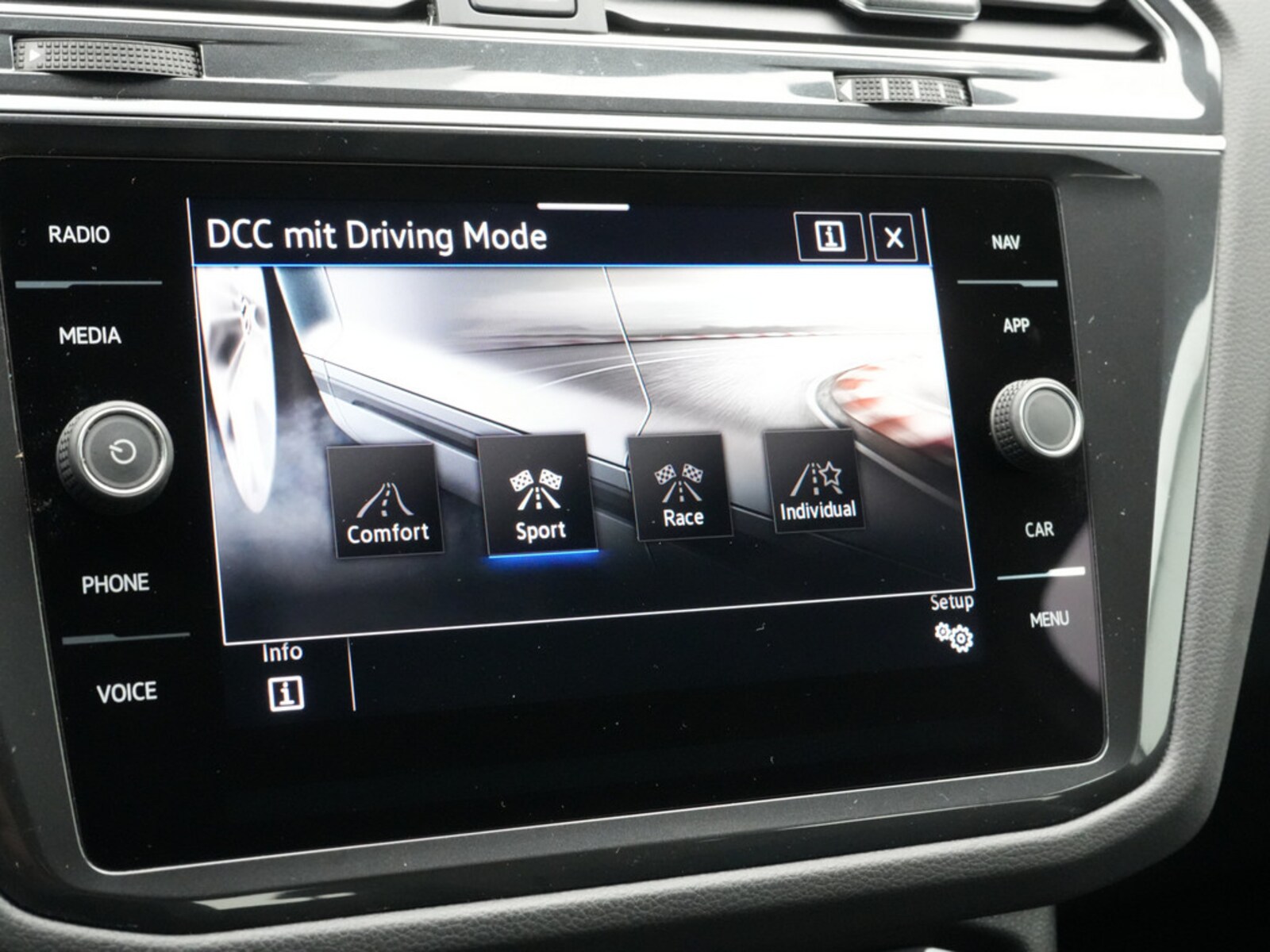 Volkswagen Tiguan – Bild 11